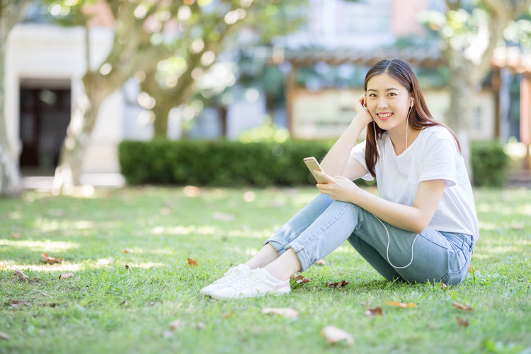 读南京体育学院2025年需要多少分数？25年录取分数？